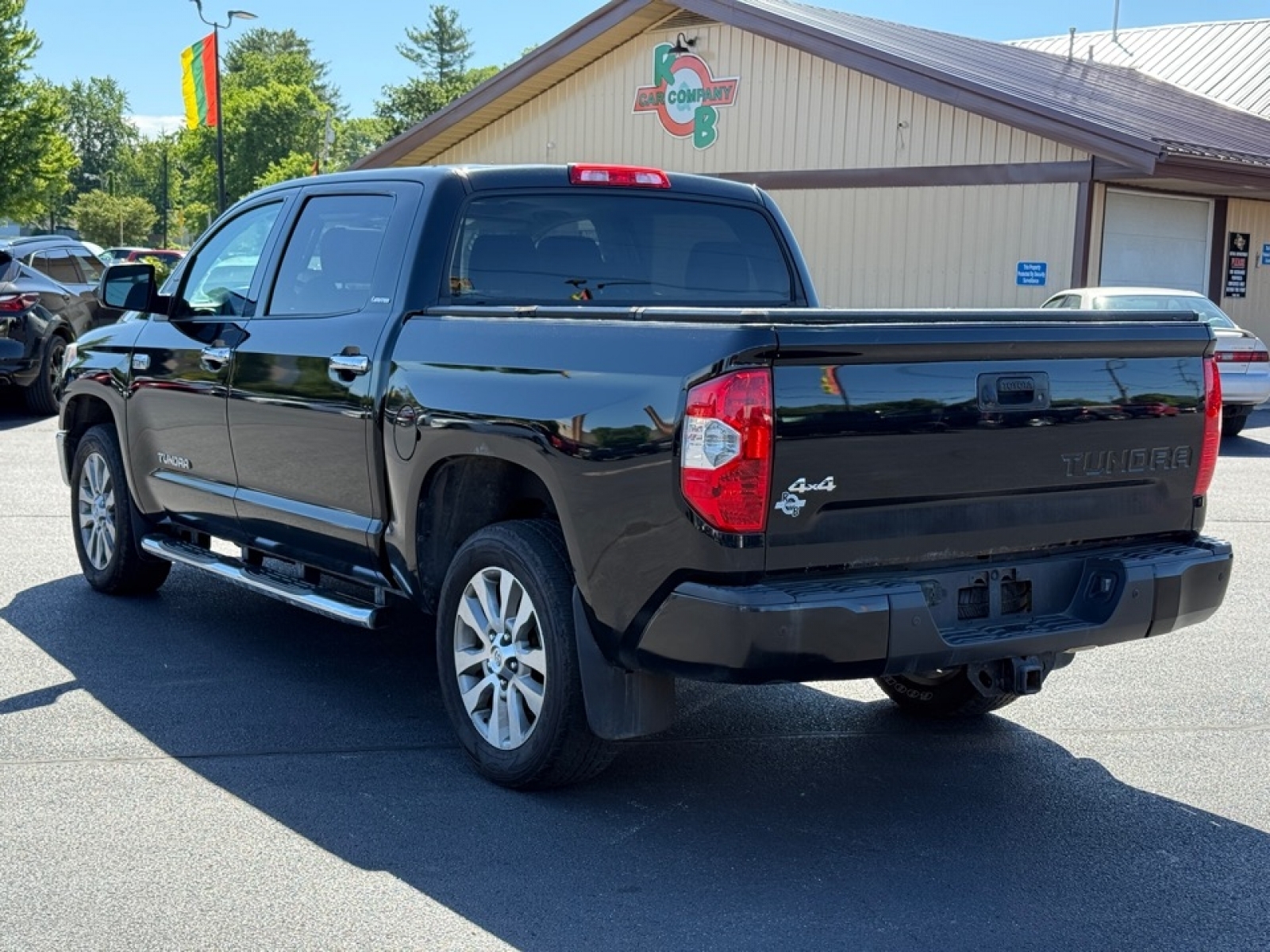 View vehicle photo 6