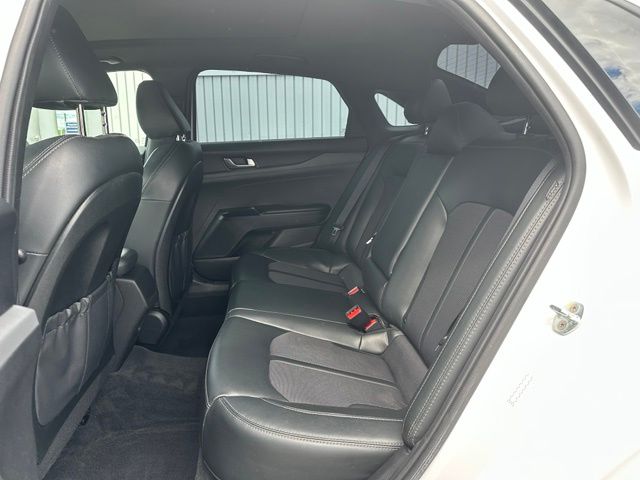 2023 Kia K5