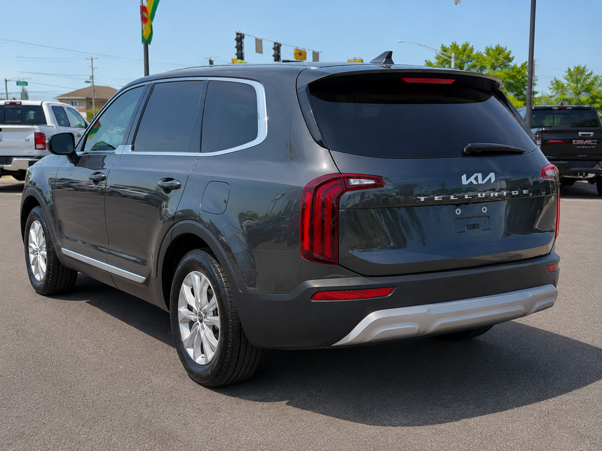 2022 Kia Telluride LX - Photo 6