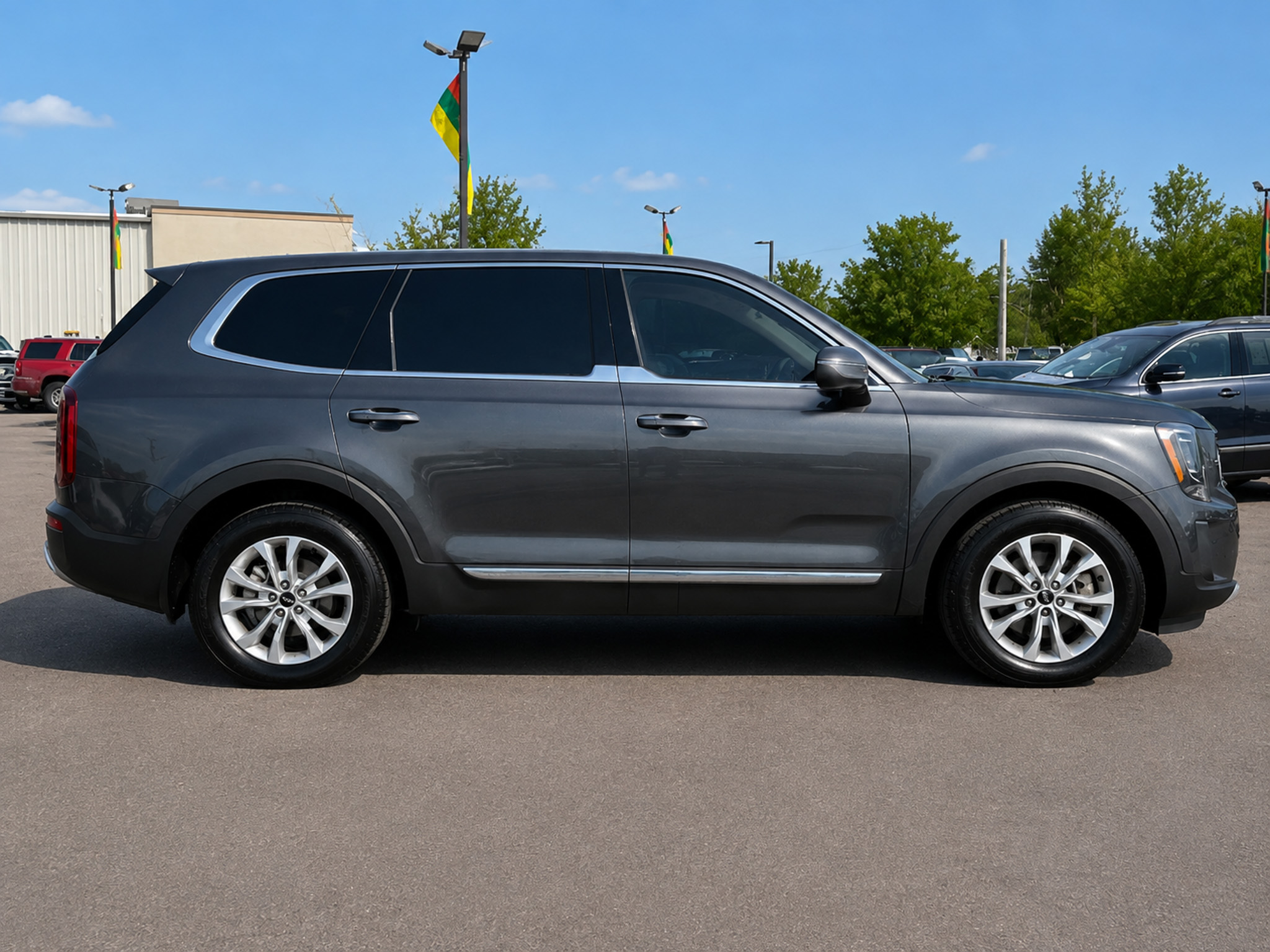 2022 Kia Telluride LX - Photo 9