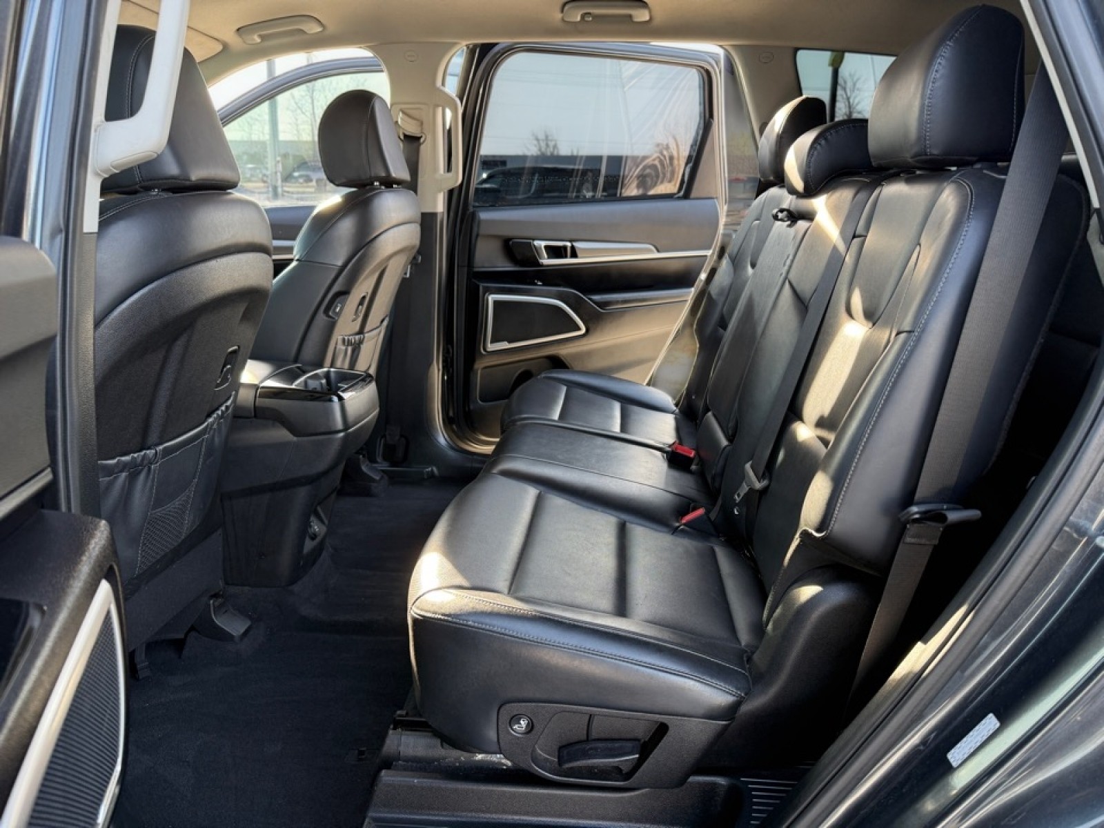 2022 Kia Telluride LX - Photo 14