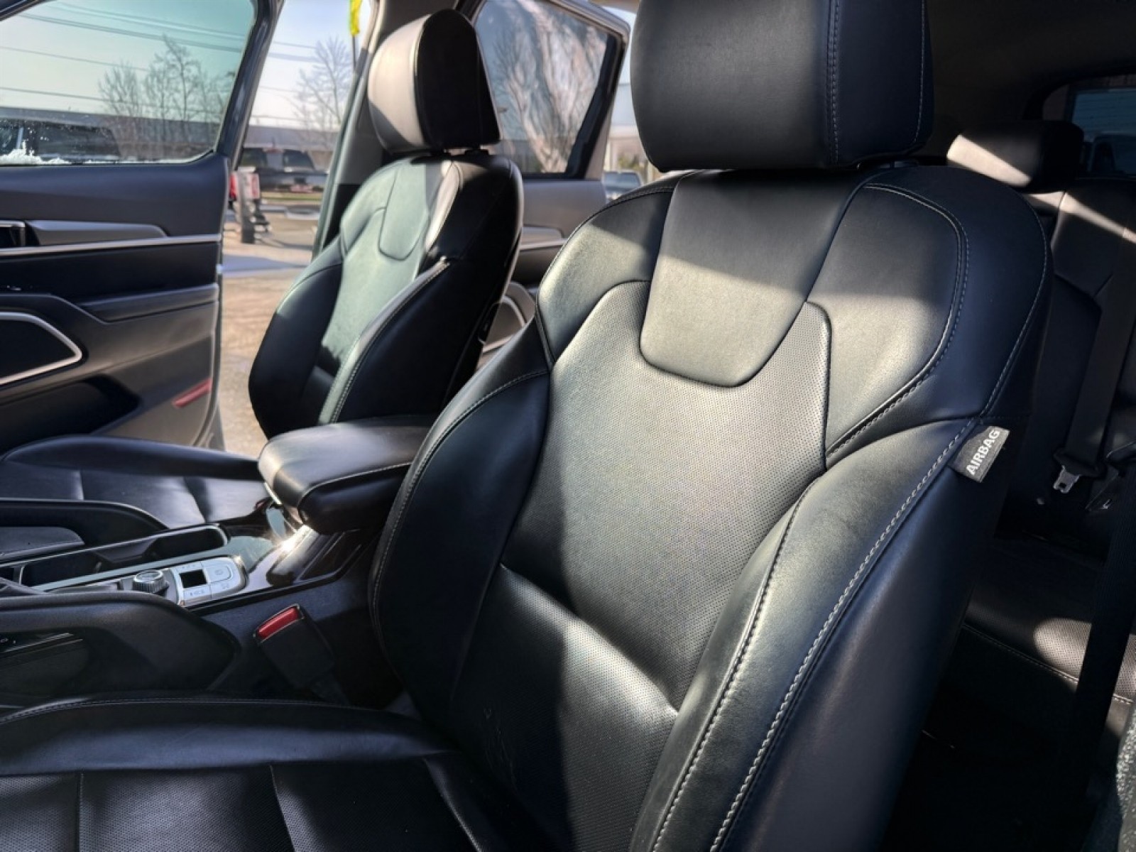 2022 Kia Telluride LX - Photo 17