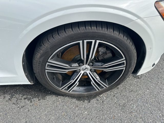 2019 Volvo S60 Hybrid