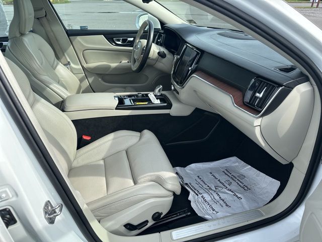 2019 Volvo S60 Hybrid