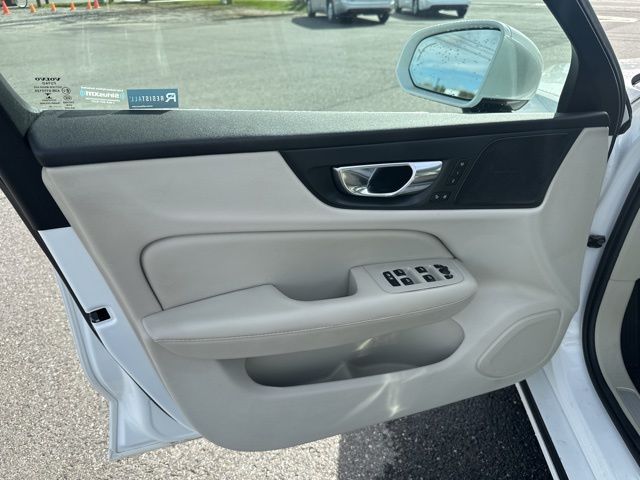 2019 Volvo S60 Hybrid
