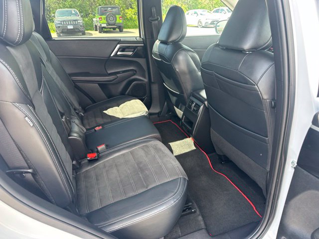 2024 Mitsubishi Outlander Phev