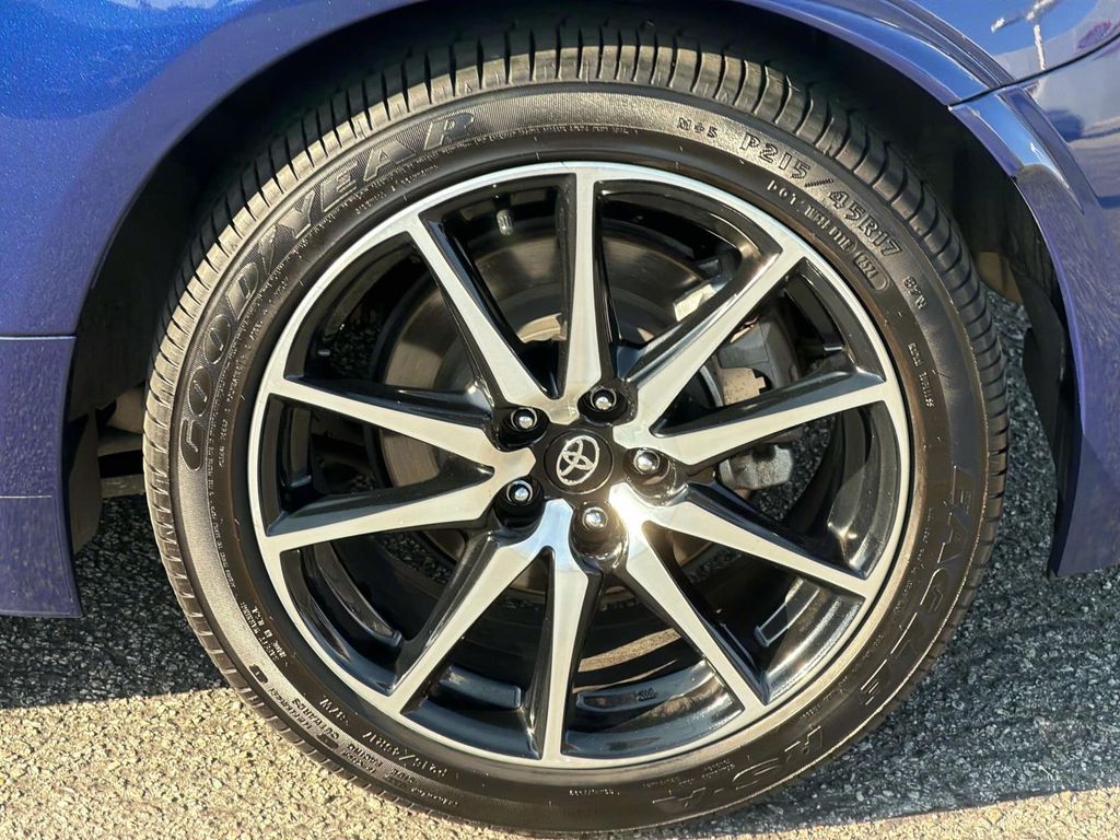2022 Toyota GR86 Base - Photo 8