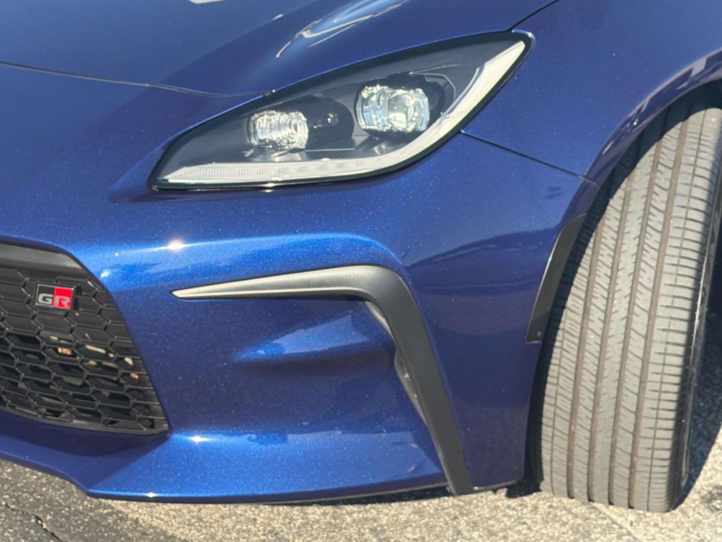 2022 Toyota GR86 Base - Photo 9