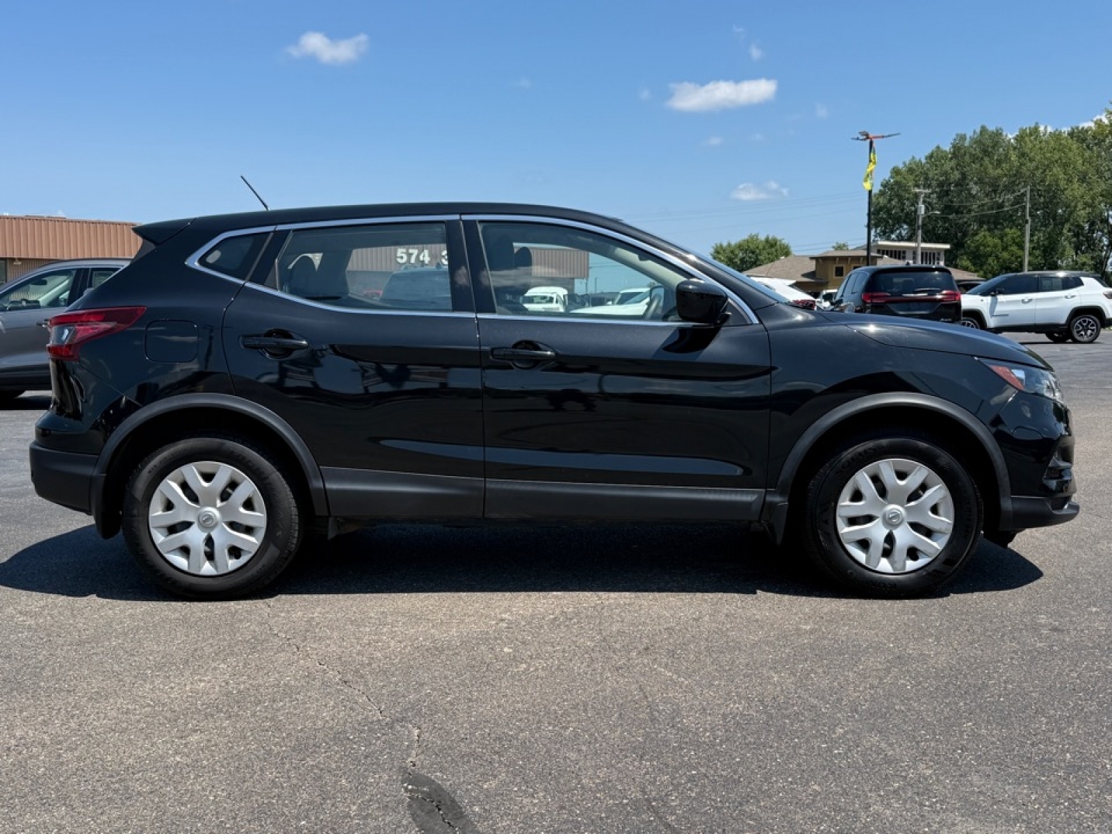2020 Nissan Rogue Sport S - Photo 9