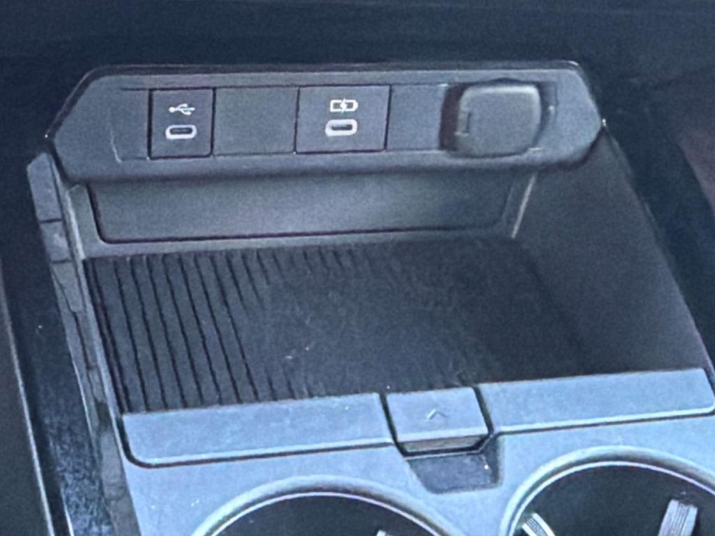 2024 Toyota Prius XLE - Photo 20