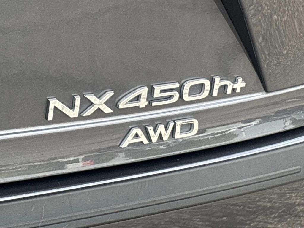 2023 Lexus NX PHEV 450h+ - Photo 6