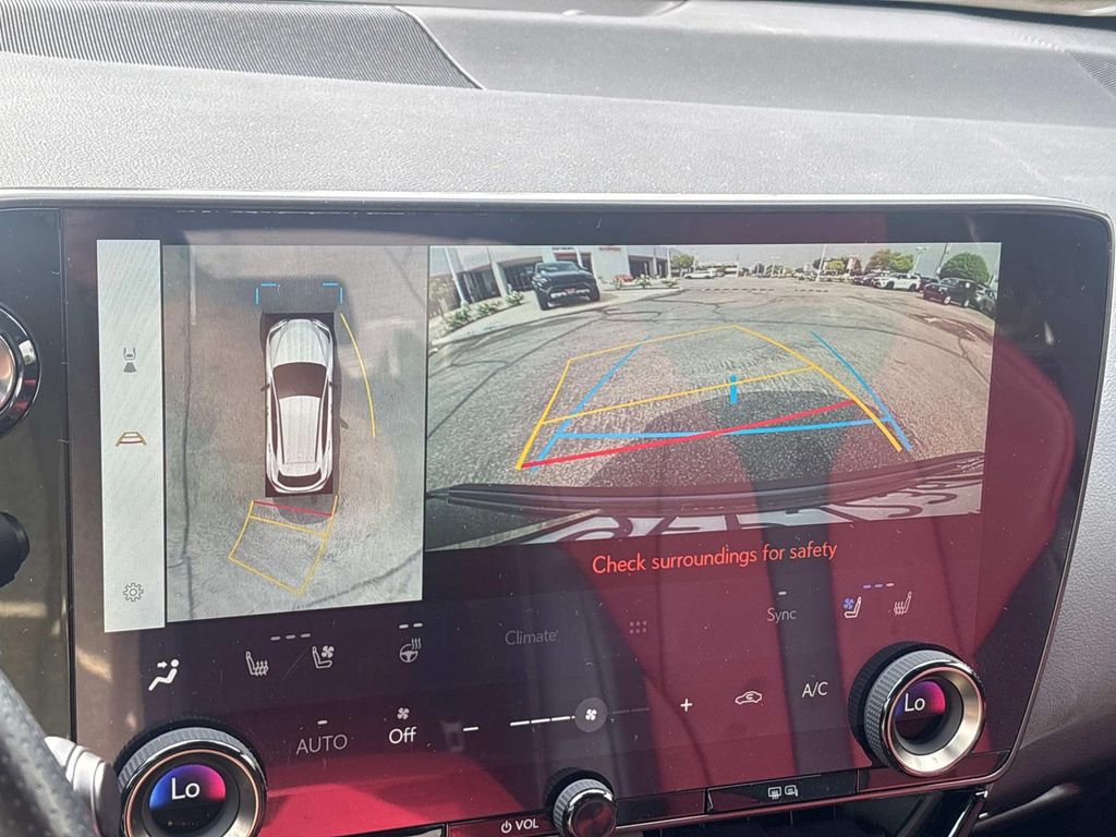 2023 Lexus NX PHEV 450h+ - Photo 15