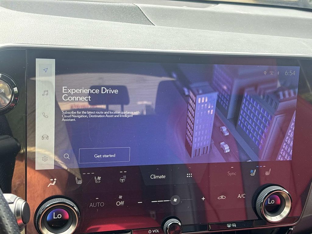 2023 Lexus NX PHEV 450h+ - Photo 16