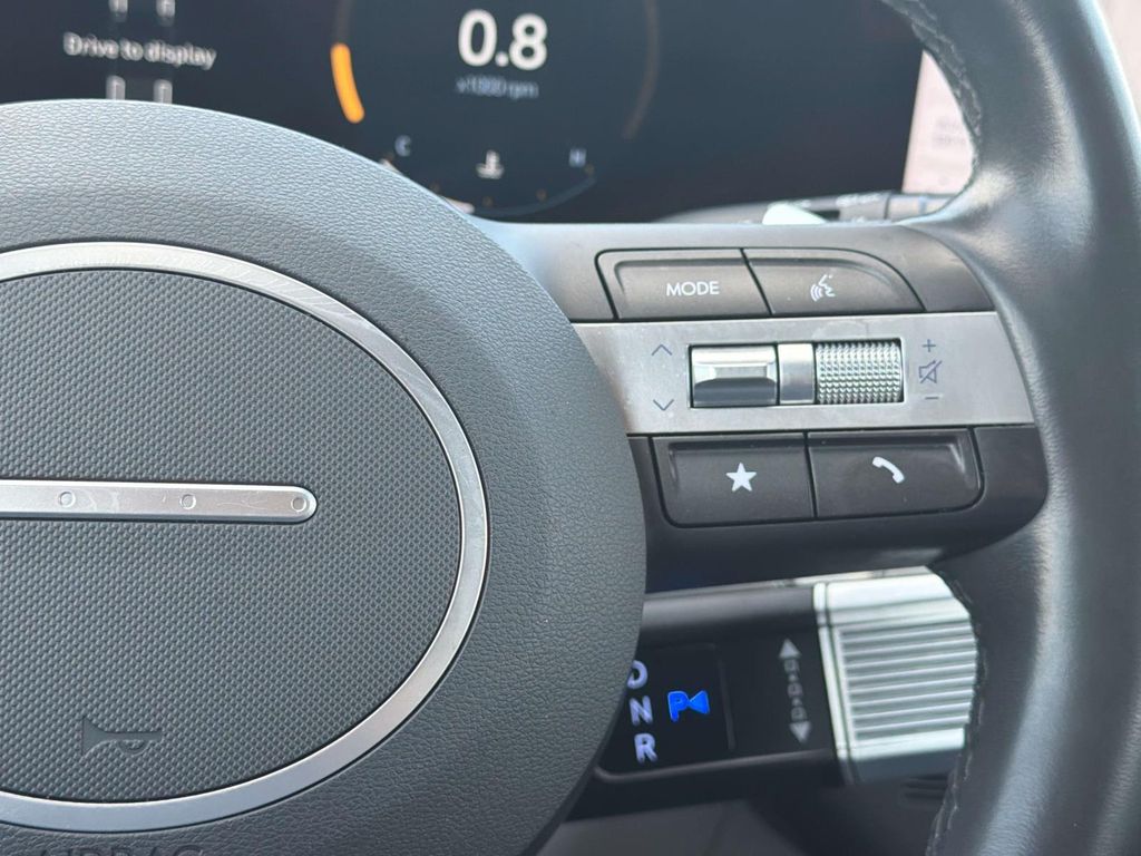 2024 Hyundai Kona SEL - Photo 11