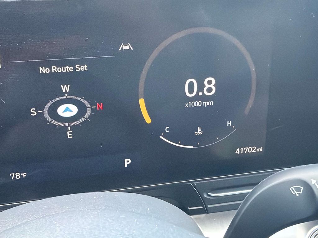 2024 Hyundai Kona SEL - Photo 12