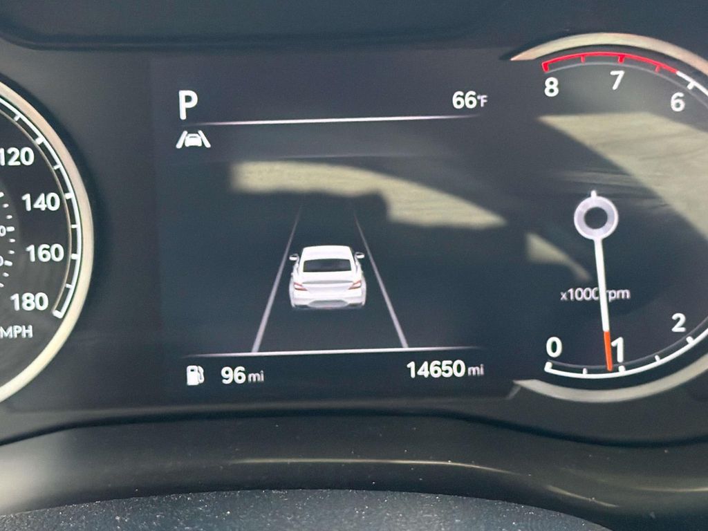 2023 GENESIS G70 Standard - Photo 15