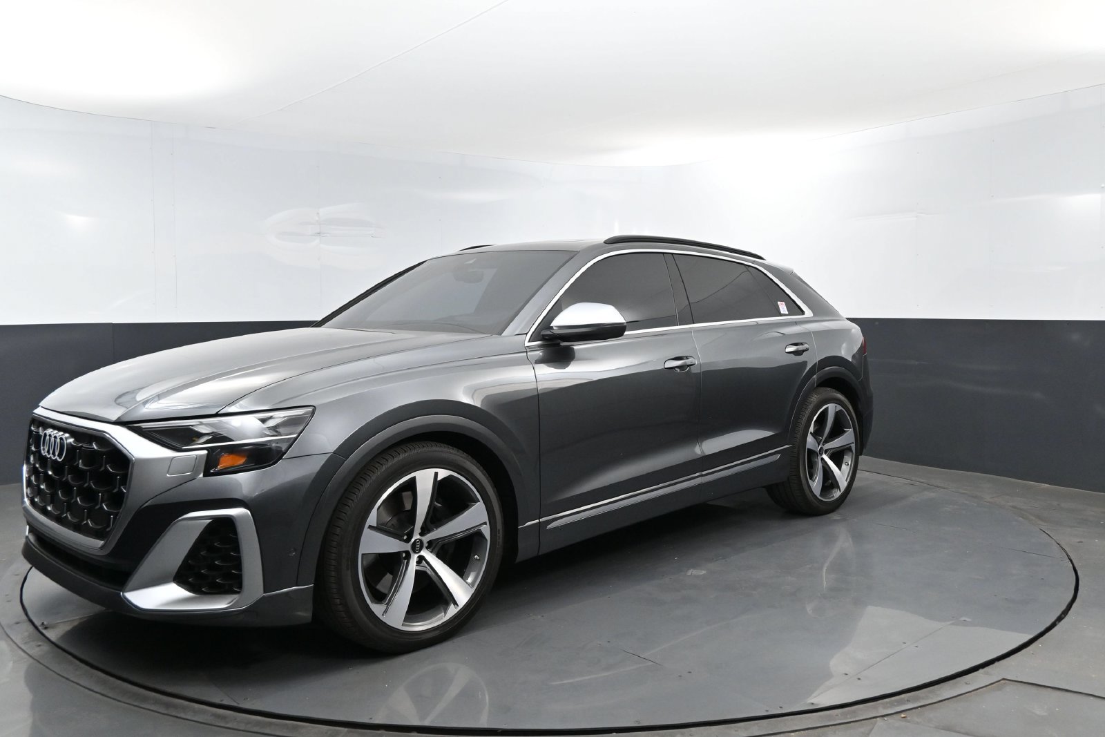 2024 Audi SQ8