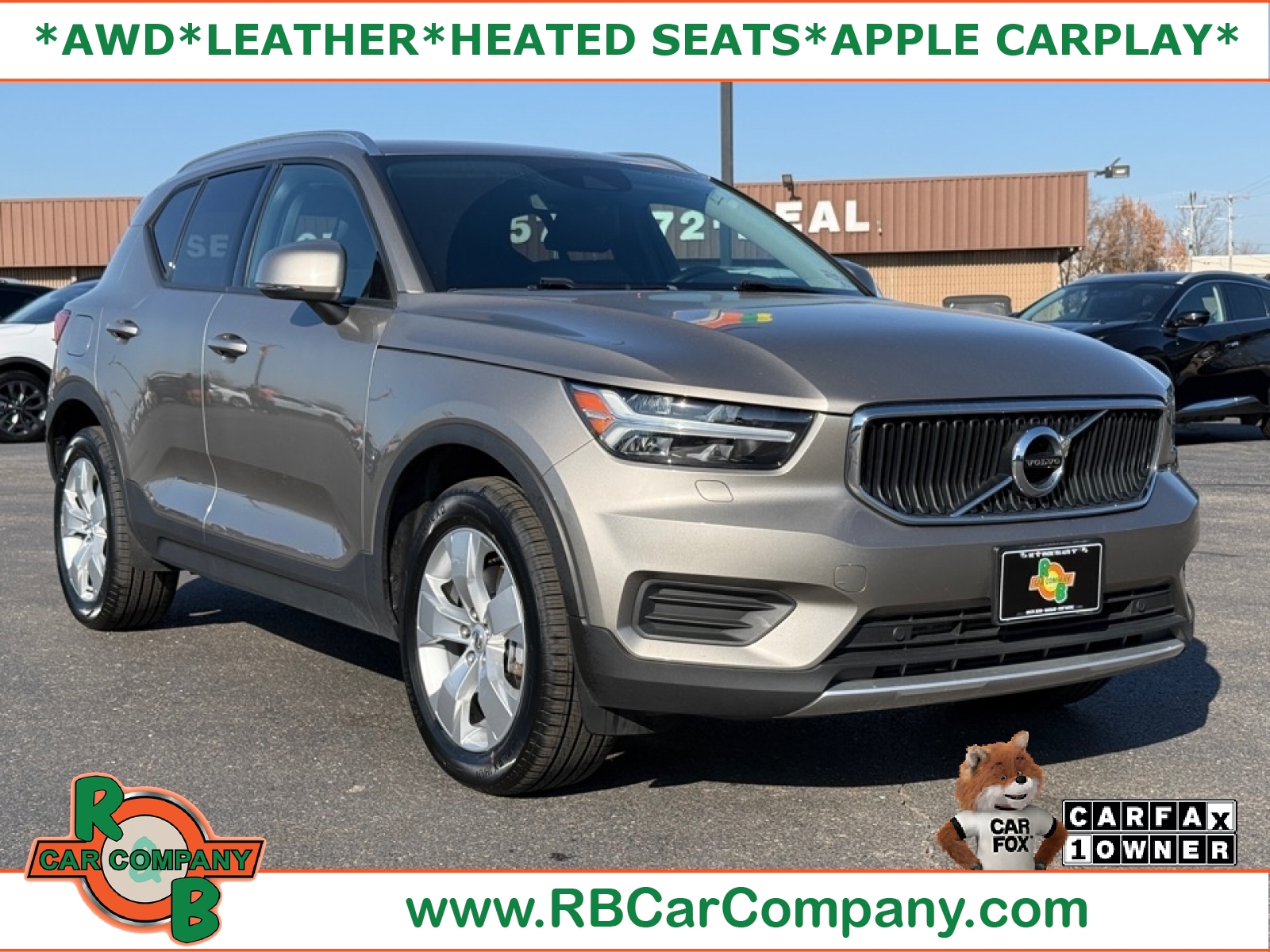 Gray 2022 Volvo XC40 SUV / Crossover All-Wheel Drive Automatic